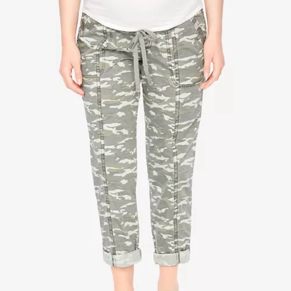 MOTHERHOOD MATERNITY Women's Camo Adjustable Cropped Pants - secret belly fit